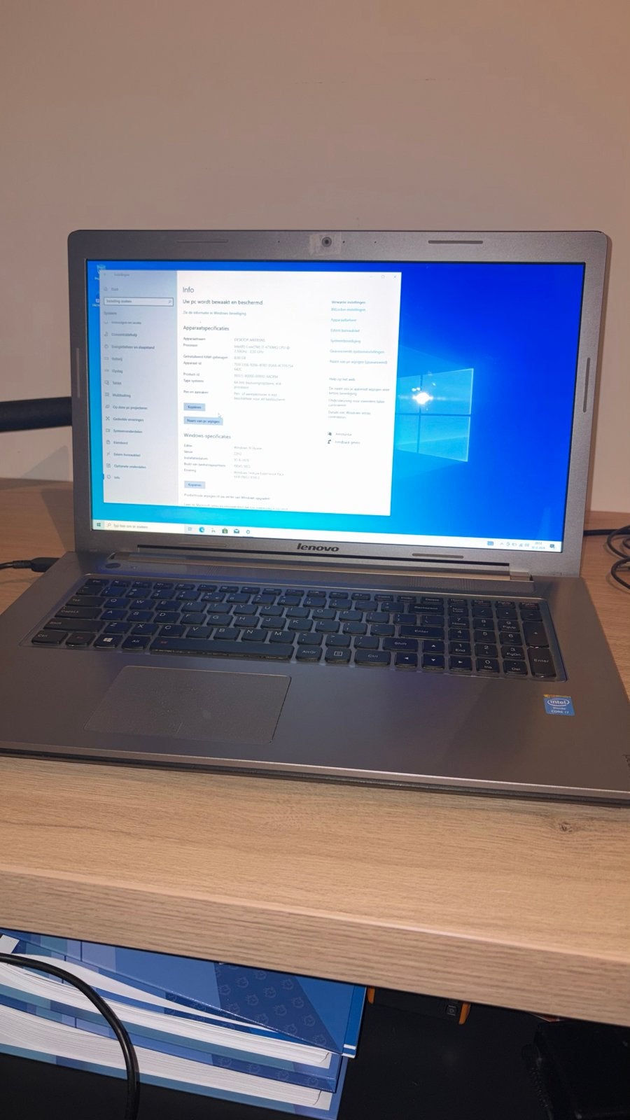 Lenovo Z710 met SSD en extra HDD (accu defect), Computers en Software, Windows Laptops, Gebruikt, HDD, 2 tot 3 Ghz, Qwerty
