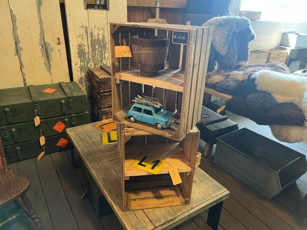 Fruitkisten met schap, ideaal als schoenenkast of in winkel, Ophalen, Gebruikt