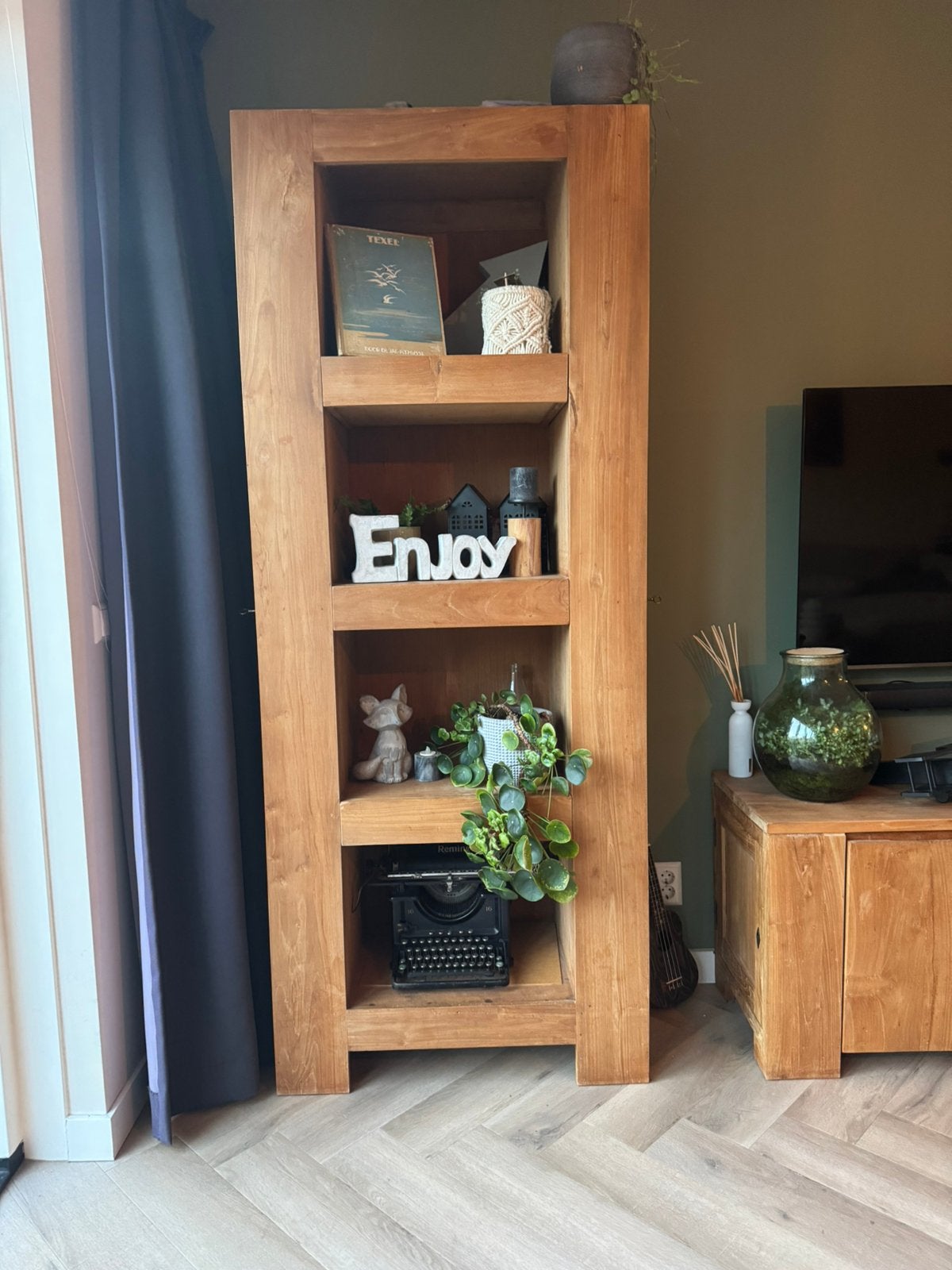 Massief teakhouten boekenkast/vakkenkast, Ophalen, Gebruikt, Met deur(en), 200 cm of meer