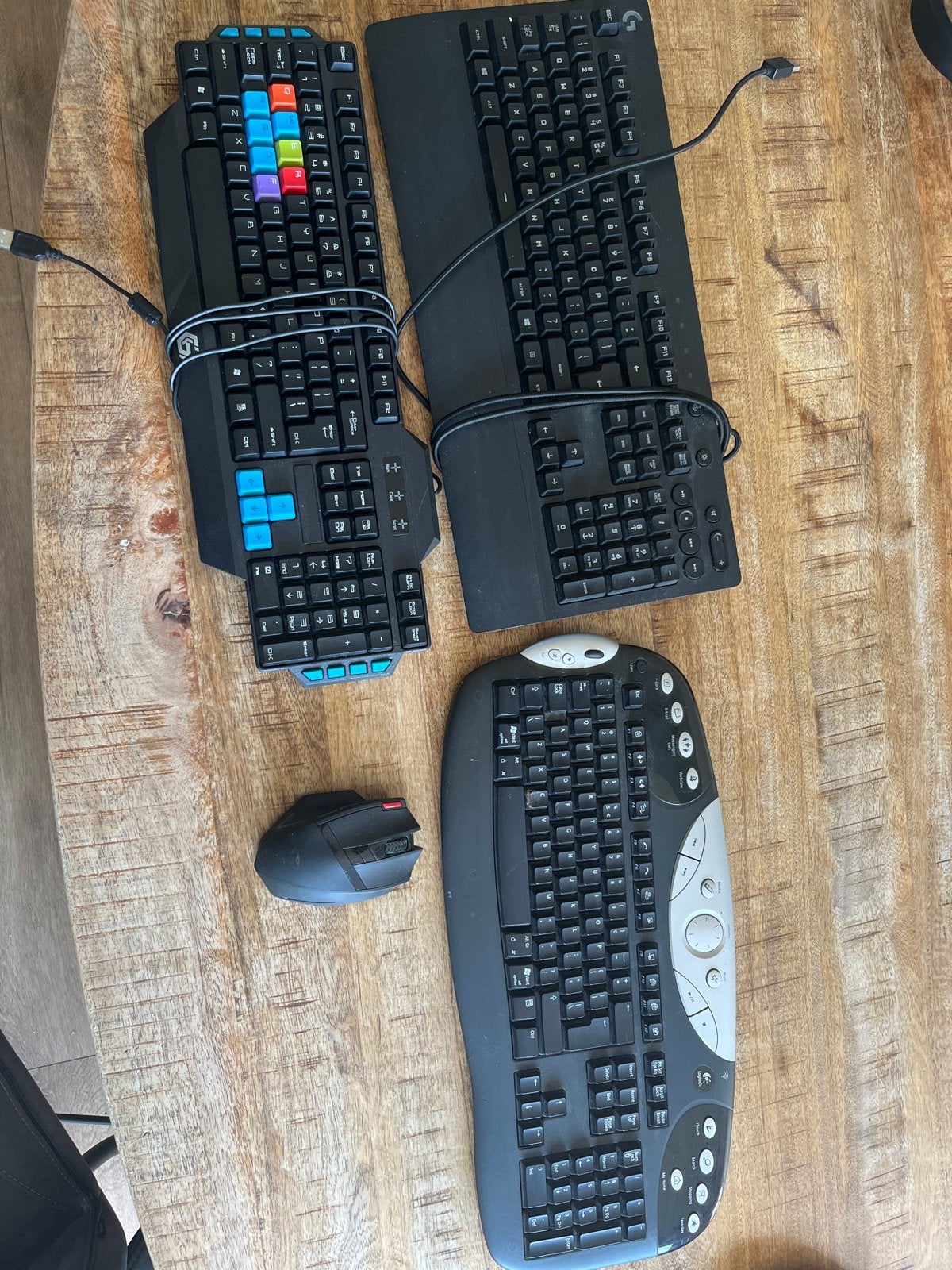 Diverse toetsenborden en muis - Logitech, Computers en Software, Toetsenborden, Gebruikt, Gaming toetsenbord, Ophalen of Verzenden