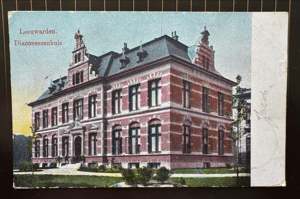 Oude Ansichtkaart Leeuwarden Diaconessenhuis (1908), Ophalen of Verzenden, Voor 1920, Gelopen, Friesland
