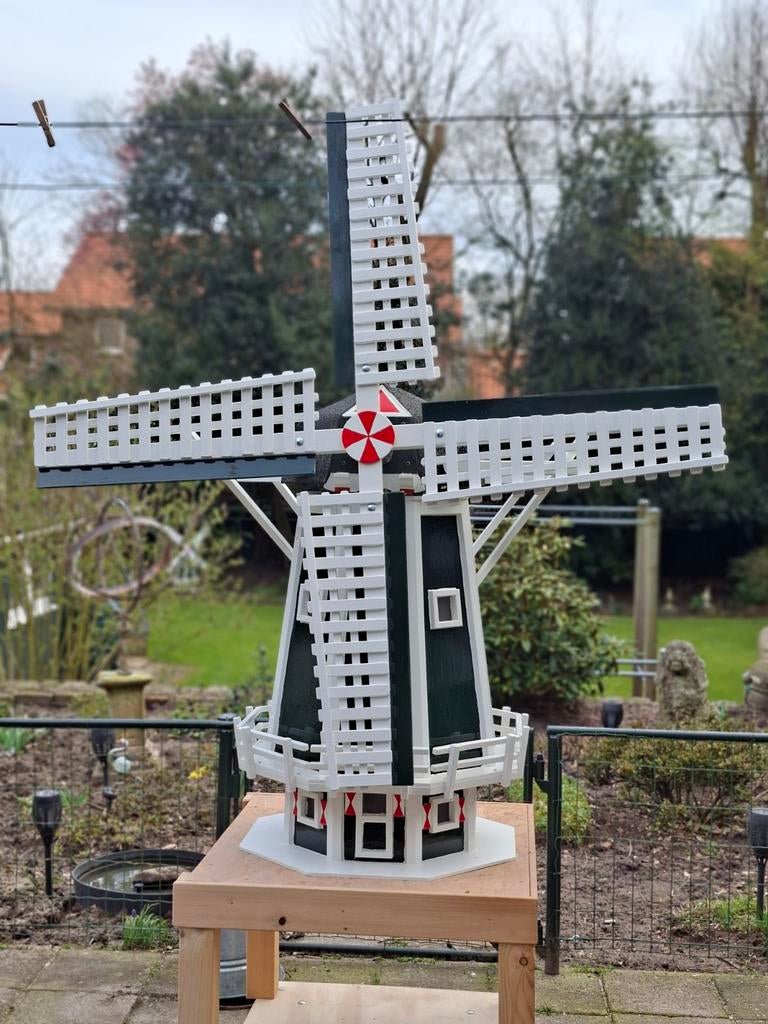 Hele gave met de hand gemaakte molen ., Ophalen