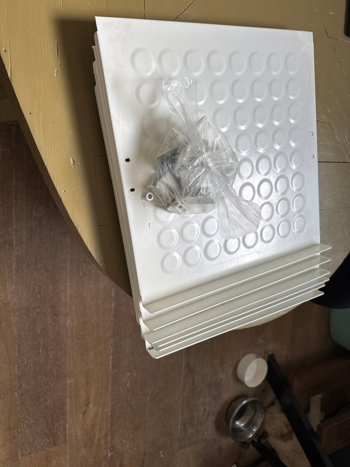 6 IKEA ELVARLI achoenen planken met bevestigingsmateriaal, Ophalen of Verzenden, Nieuw