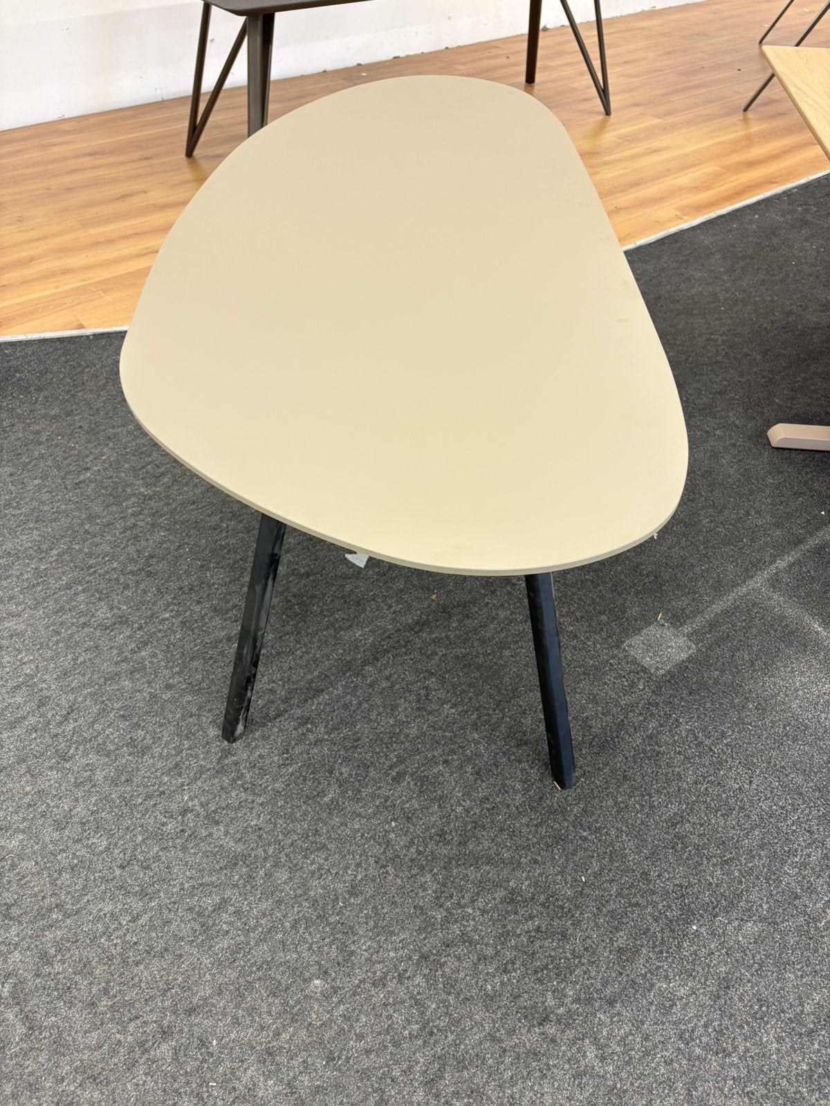Dyyk eetkamertafel Spott, Ophalen, 200 cm of meer, 50 tot 100 cm, Zo goed als nieuw