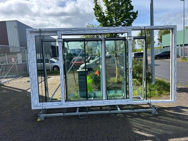Nieuwe schuifpui met triple HR+++ glas, Doe-het-zelf en Verbouw, Kozijnen en Schuifpuien, Nieuw, Schuifpui, Kunststof, 225 cm of meer