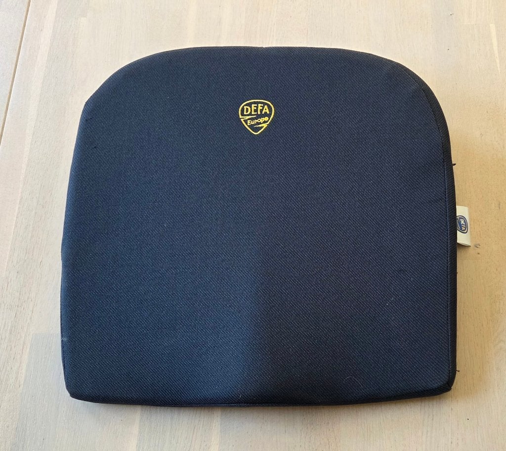 Defa wigvormig ergonomisch zitkussen, Ophalen of Verzenden, Zo goed als nieuw