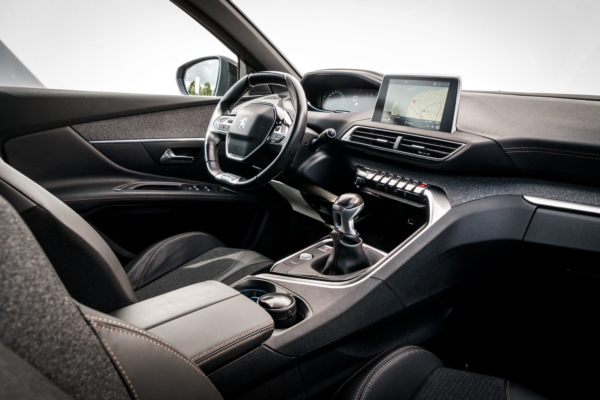 Peugeot 3008 1.2 PureTech GT Line | LED | 3D-I-Cockpit | Afn, Gebruikt, 1199 cc, Met garantie (alle), Leder en Stof