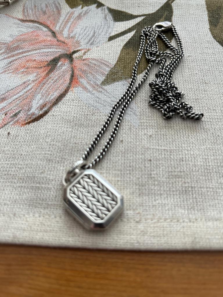 Buddha to Buddha ketting met hanger, Sieraden, Tassen en Uiterlijk, Ophalen of Verzenden, Zo goed als nieuw, Zilver, Met hanger