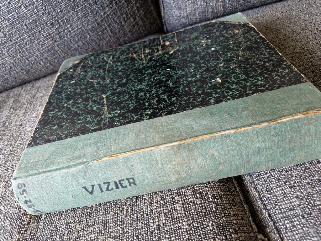 Gebundelde tijdschriften Het Vizier - Nrs. 28-52 (1959), Boeken, Ophalen of Verzenden, Gelezen, Overige typen