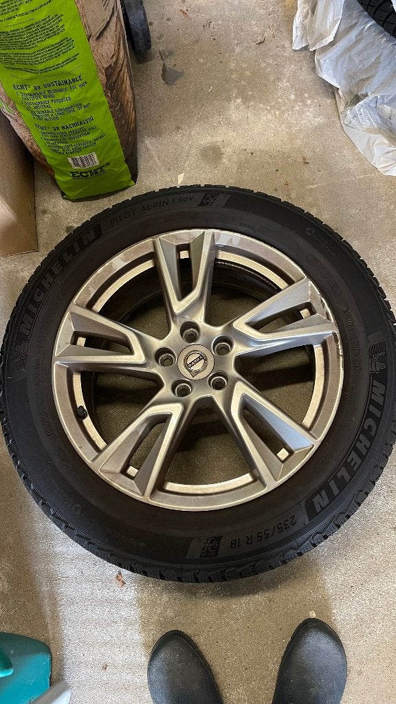 Volvo XC40 winterset 18" - Michelin Pilot Alpin 5 SUV - 6mm, Ophalen, 18 inch, Gebruikt, Velg(en)