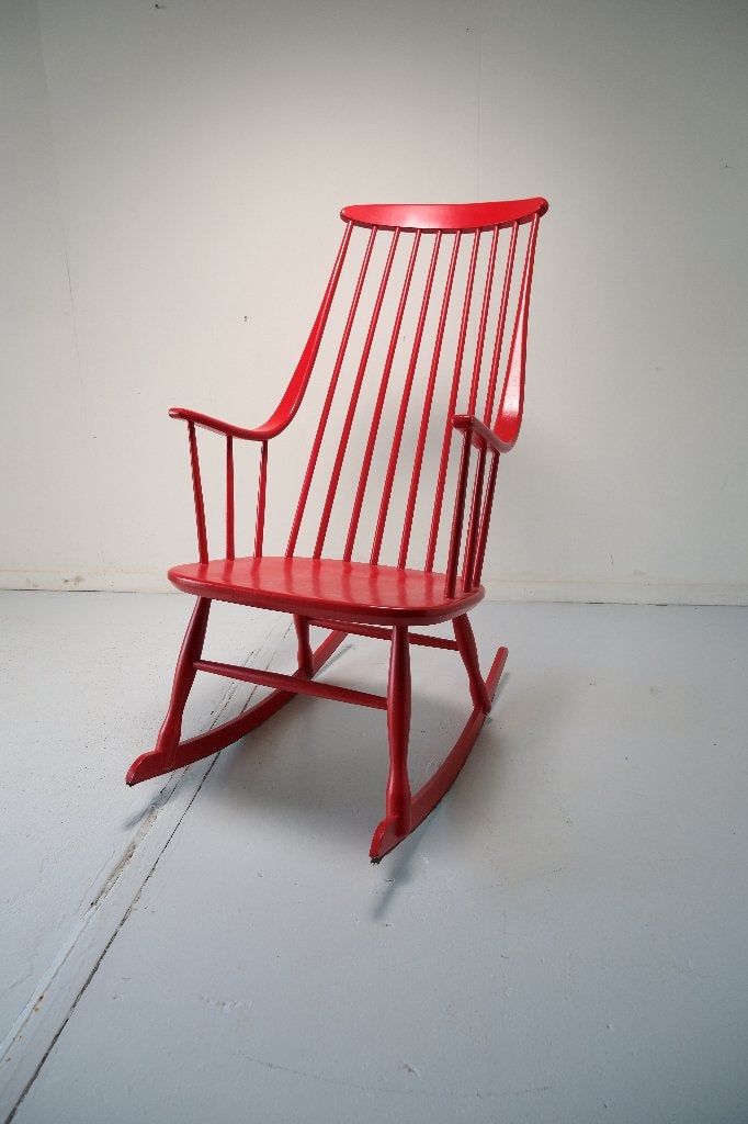 Schommelstoel (Nesto, Lena Larsson, Grandessa, Rood), Huis en Inrichting, Stoelen, Ophalen, Eén, Rood, Hout