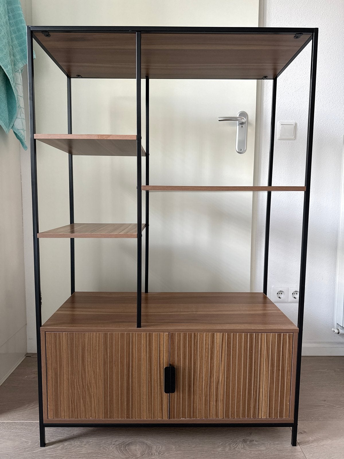 Boekenkast/Opbergkast met deuren en planken - 118x76.6x35cm, Ophalen, Gebruikt, 100 tot 150 cm, 50 tot 100 cm