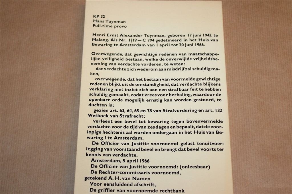 Full-time Provo — Hans Tuynman 1966 1e druk, Ophalen of Verzenden, Gelezen, Nederland
