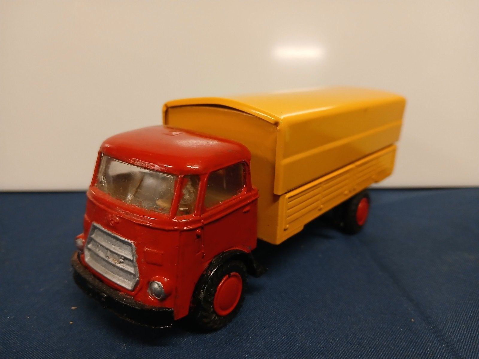 Lion Car DAF " 6 streper ", Ophalen of Verzenden, Bus of Vrachtwagen, Lion Toys