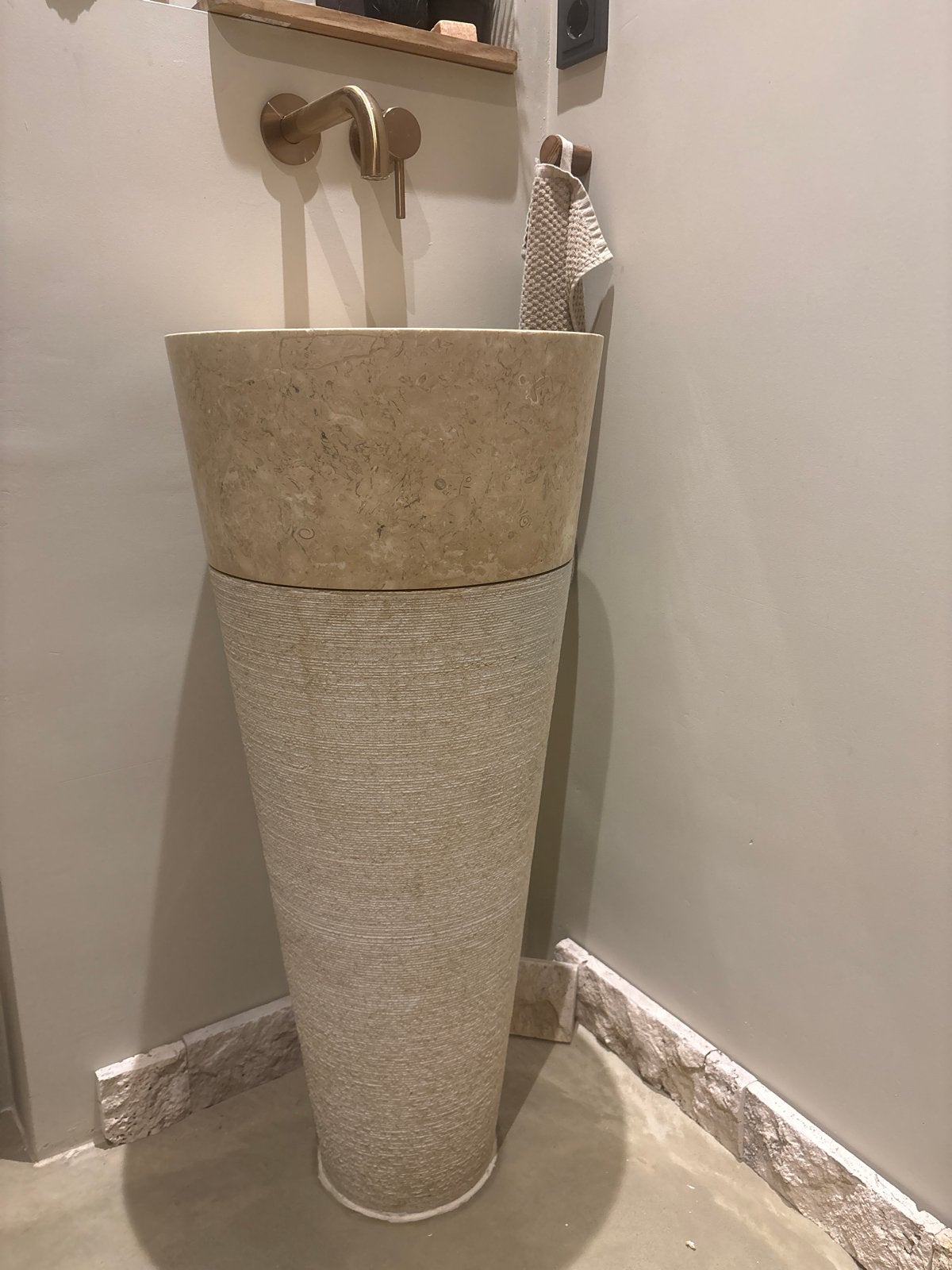 Exclusieve Travertin Vrijstaande Wastafel - Japandi/Wabi Sab, Ophalen, Nieuw