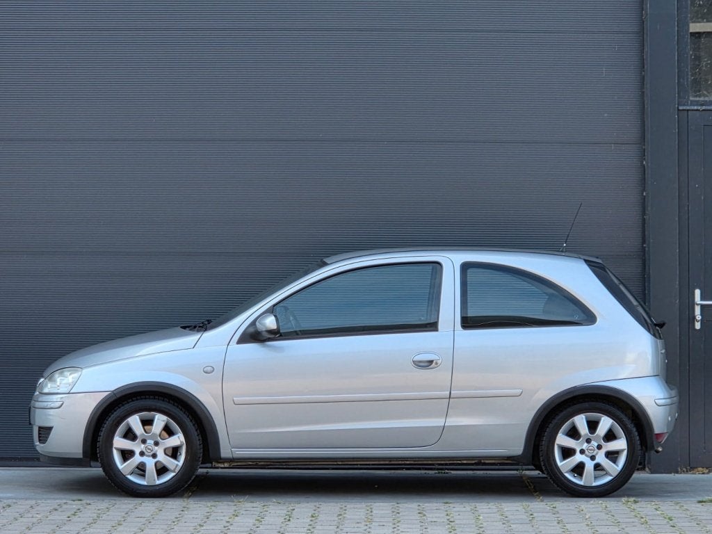 Opel Corsa 1.4-16V Full Rhythm nap automaat, airco!, Auto's, Opel, Automaat, 450 kg, Gebruikt, 31 €/maand