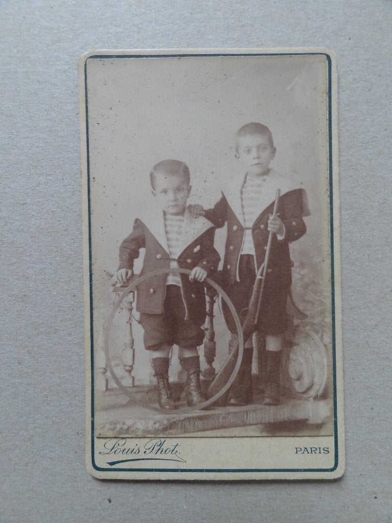 Broertjes speelgoedgeweer hoepel, Louis Photos, Paris, Antiek en Kunst, Verzenden