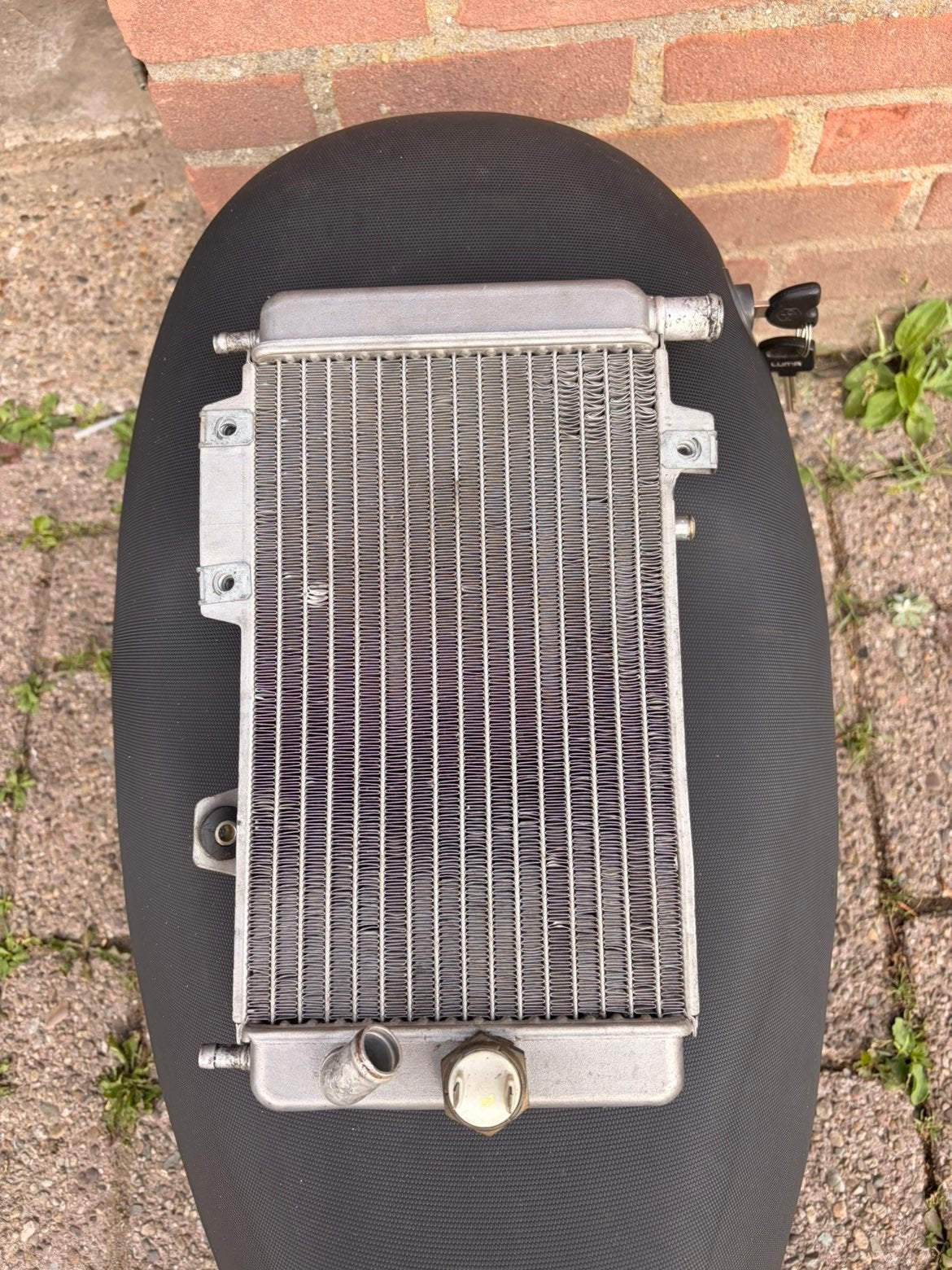 originele gilera runner 180cc radiateur, Motoren, Ophalen