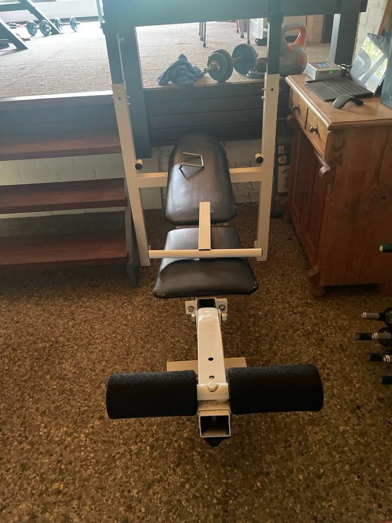 Halterbank gebruikt. Incl steunen voor bar., Ophalen, Gebruikt, Borst, Fitnessbank