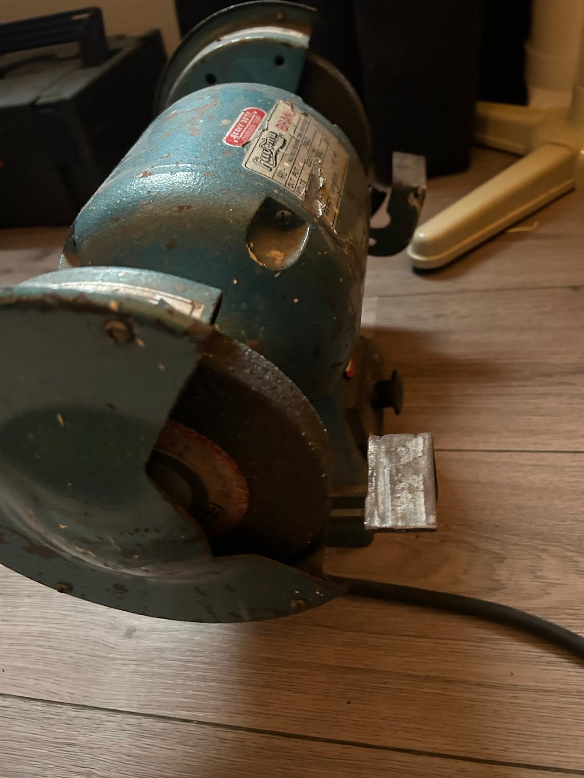 Vintage Heavy Duty Bench Grinder - Fuxing Brand, Doe-het-zelf en Verbouw, Ophalen, Gebruikt, Minder dan 700 watt, Werkbankslijpmachine