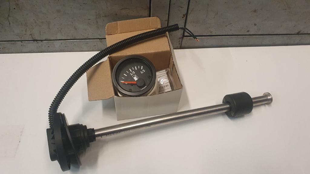 VDO tankmeter 12V compleet met 30 cm vlotter, Ophalen