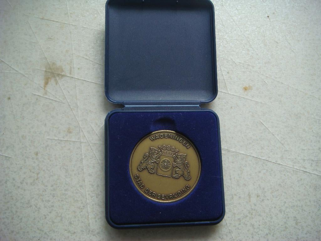 Penning 1945 Capitulatie Wageningen., Postzegels en Munten, Ophalen of Verzenden, Overige materialen, Nederland