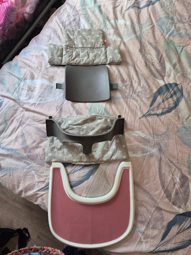 Stokke triptrap verkleiner, blad, kussen compleet, Kinderen en Baby's, Kinderstoelen, Ophalen, Zo goed als nieuw, Meegroeistoel