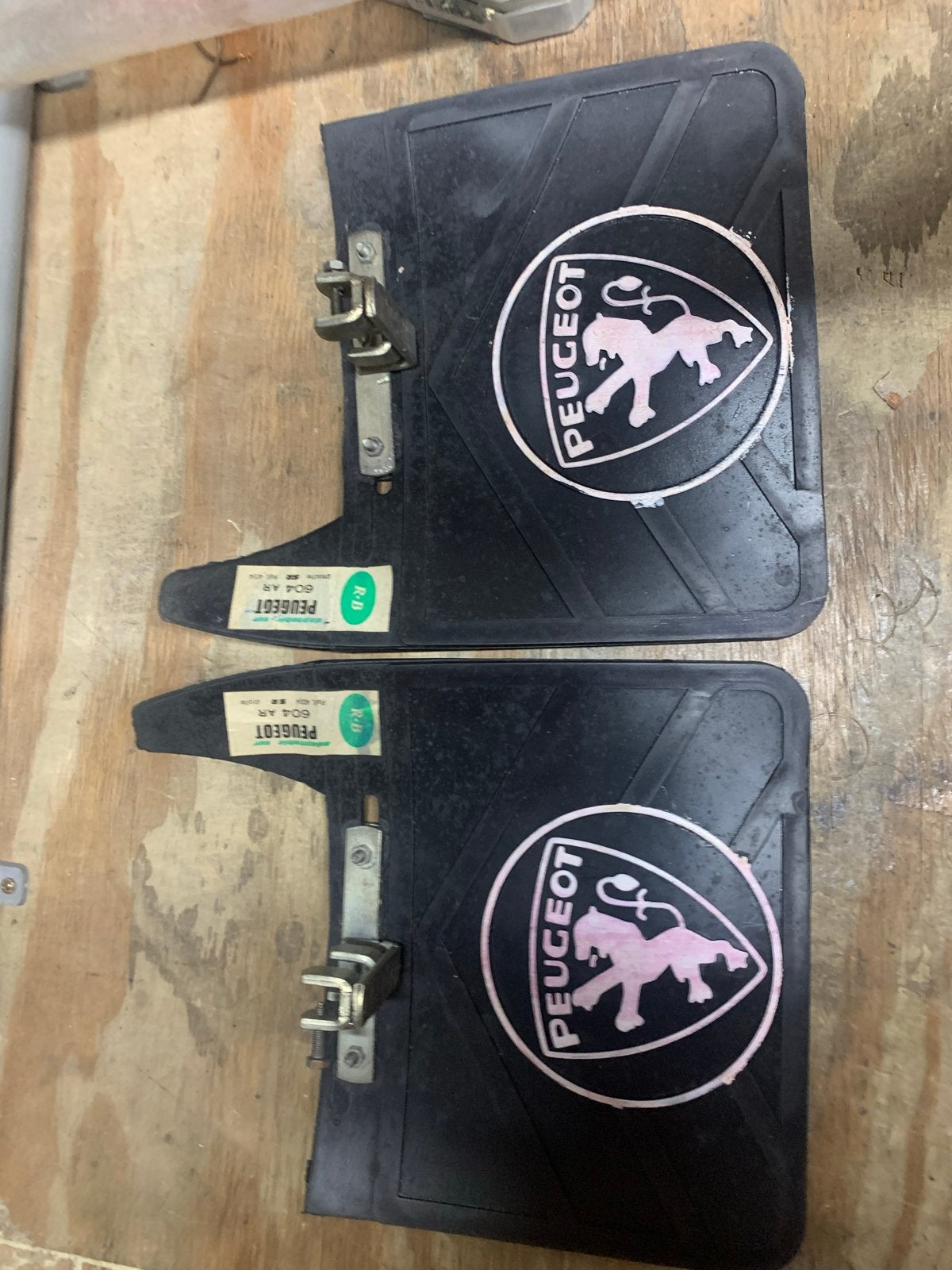 Peugeot 604 Spatlappen Achter - Origineel R&B, Ophalen of Verzenden, Nieuw, Peugeot