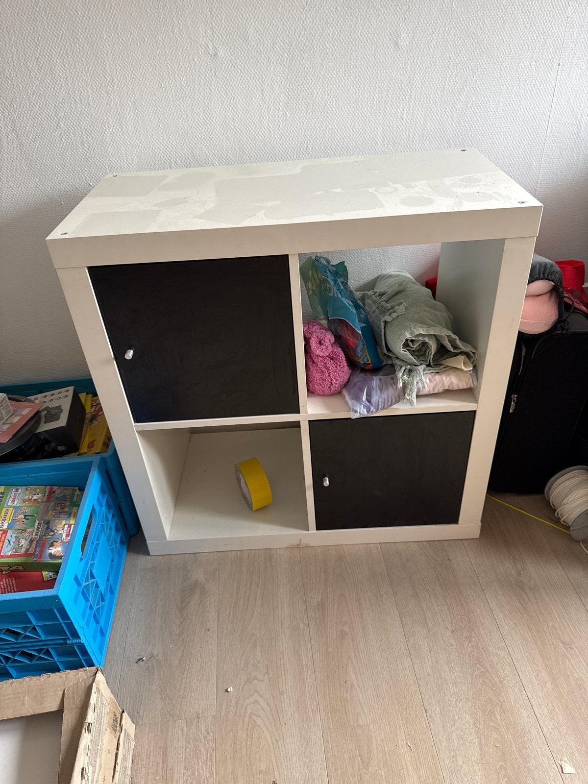 Ikea kallax kast met zwarte deurtjes, Ophalen, Gebruikt, 50 tot 100 cm, Minder dan 100 cm