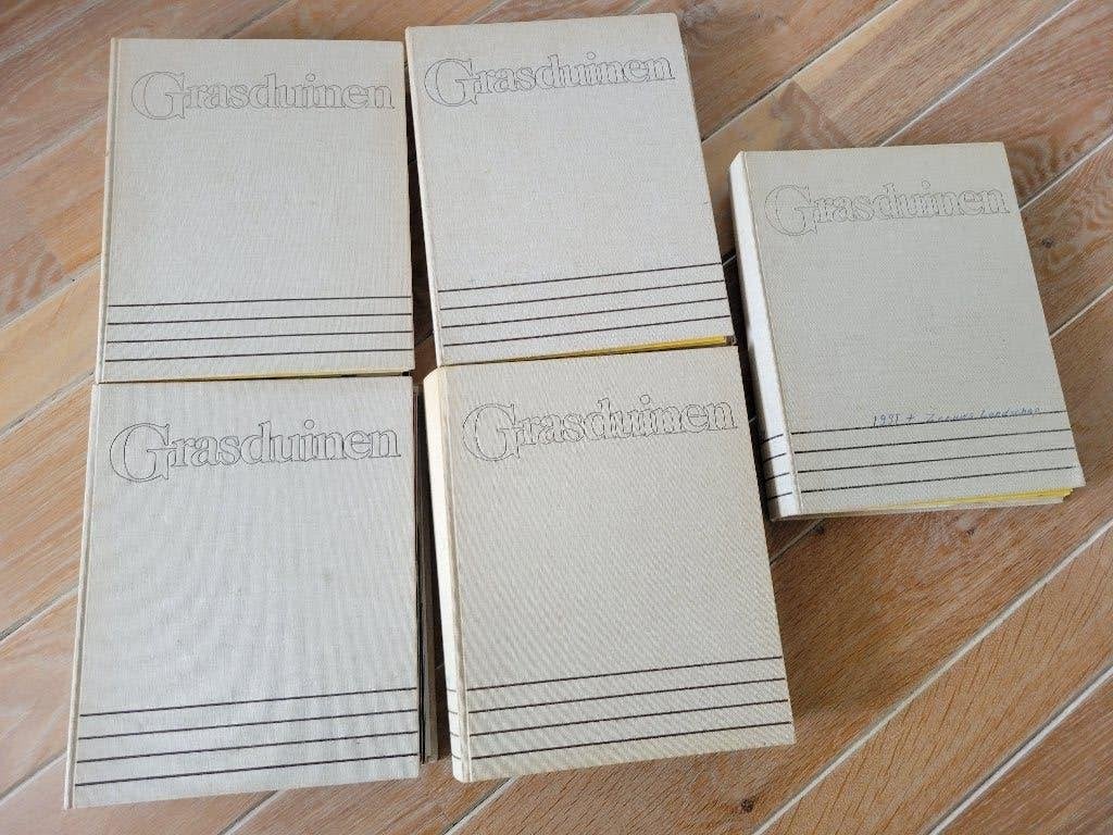 Grasduinen vijf jaargangen., Ophalen of Verzenden, 1980 tot heden, Tijdschrift