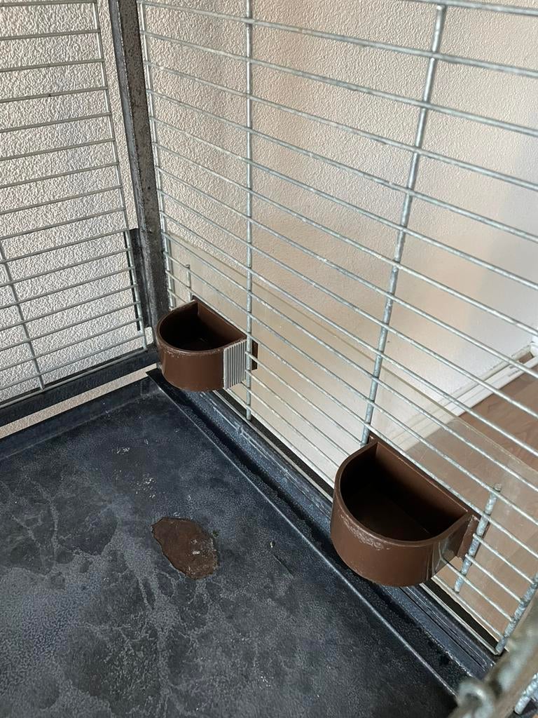 Vogelkooi / Papegaaienkooi - 160 x 54 x 54, Dieren en Toebehoren, Ophalen, Gebruikt, Metaal, Vogelkooi