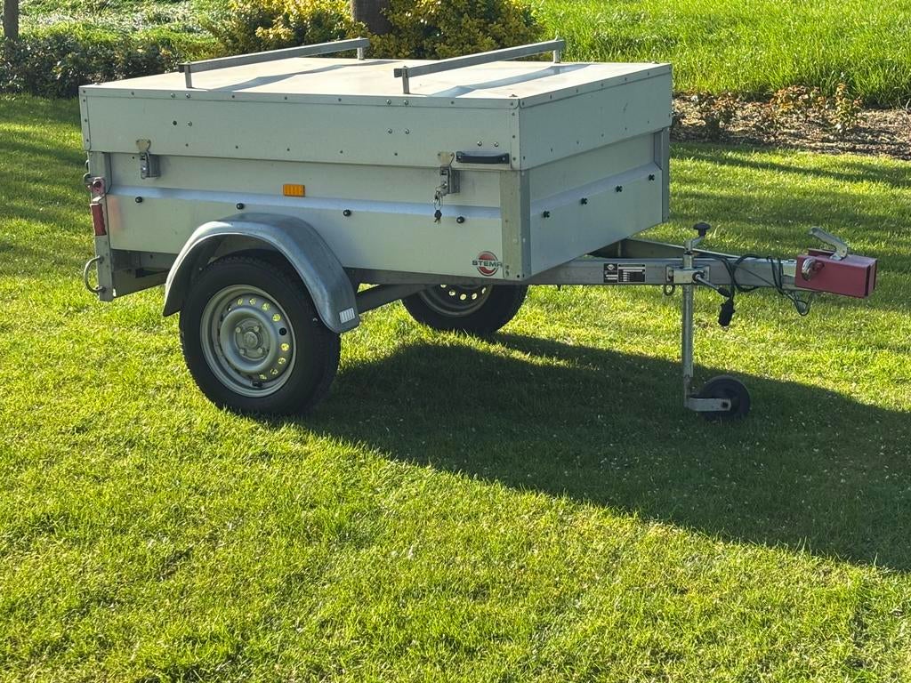 Bagagewagen , vakantie aanhanger ,ruim gesloten aanhangwagen, Ophalen, Zo goed als nieuw