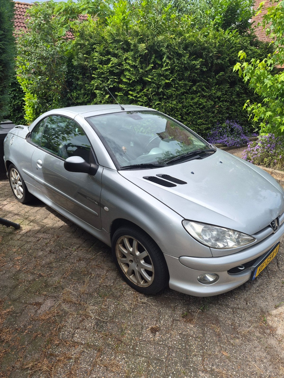 Peugeot 206 cc cabrio quiksilver, Auto's, Peugeot, Voorwielaandrijving, Stof, 4 cilinders, Cabriolet