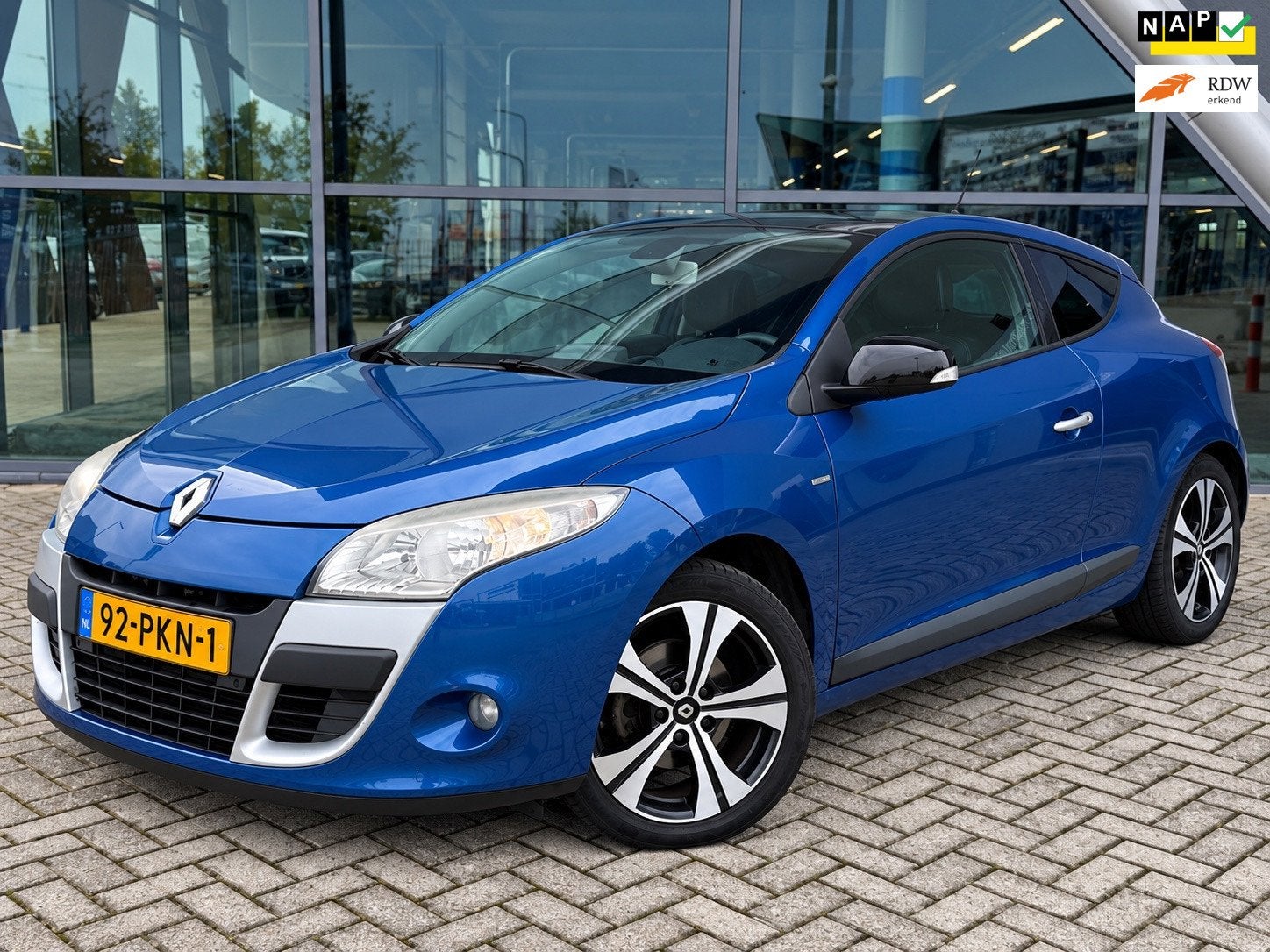 Renault Mégane Coupé 1.4 TCe Bose Panodak, Navigatie, Zeer, Auto's, Voorwielaandrijving, Euro 5, Gebruikt, 4 cilinders