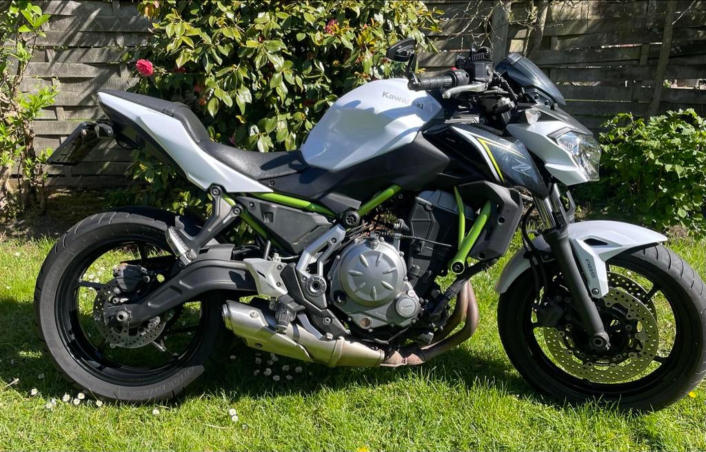 Kawasaki Z650 ABS 2017, Motoren, Motoren | Kawasaki, 2 cilinders, Gebruikt, Particulier, Minimaal motorrijbewijs A2