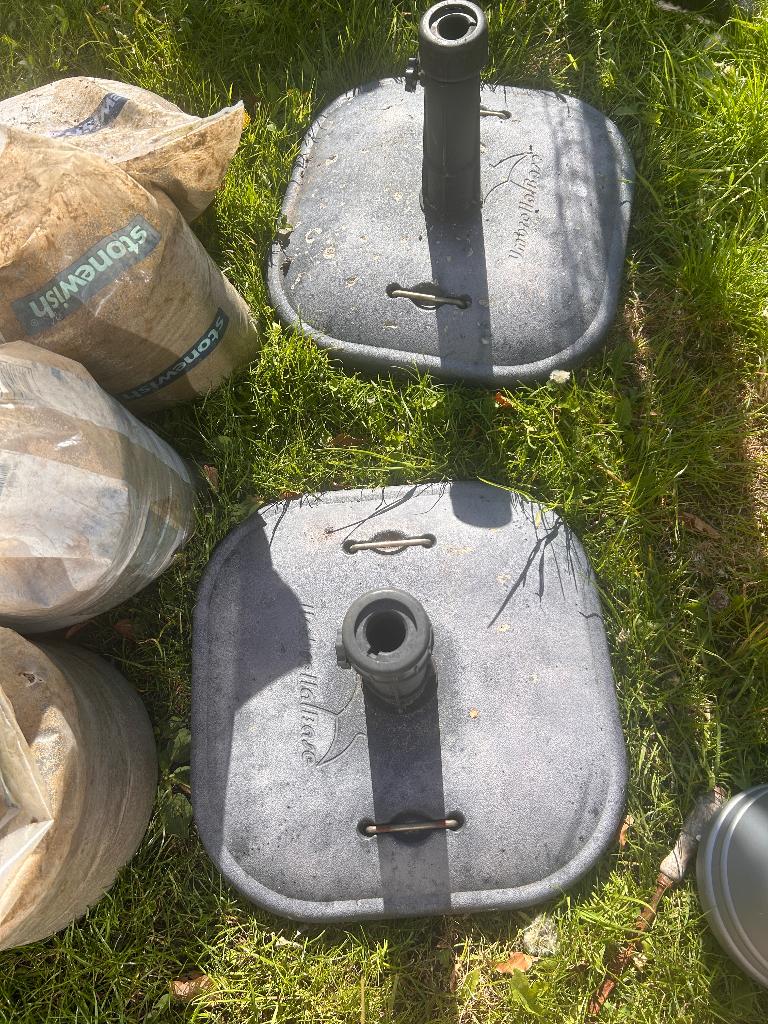 GRATIS Parasolvoet 2 stuks, Ophalen, Gebruikt, Minder dan 1 meter, Parasolvoet