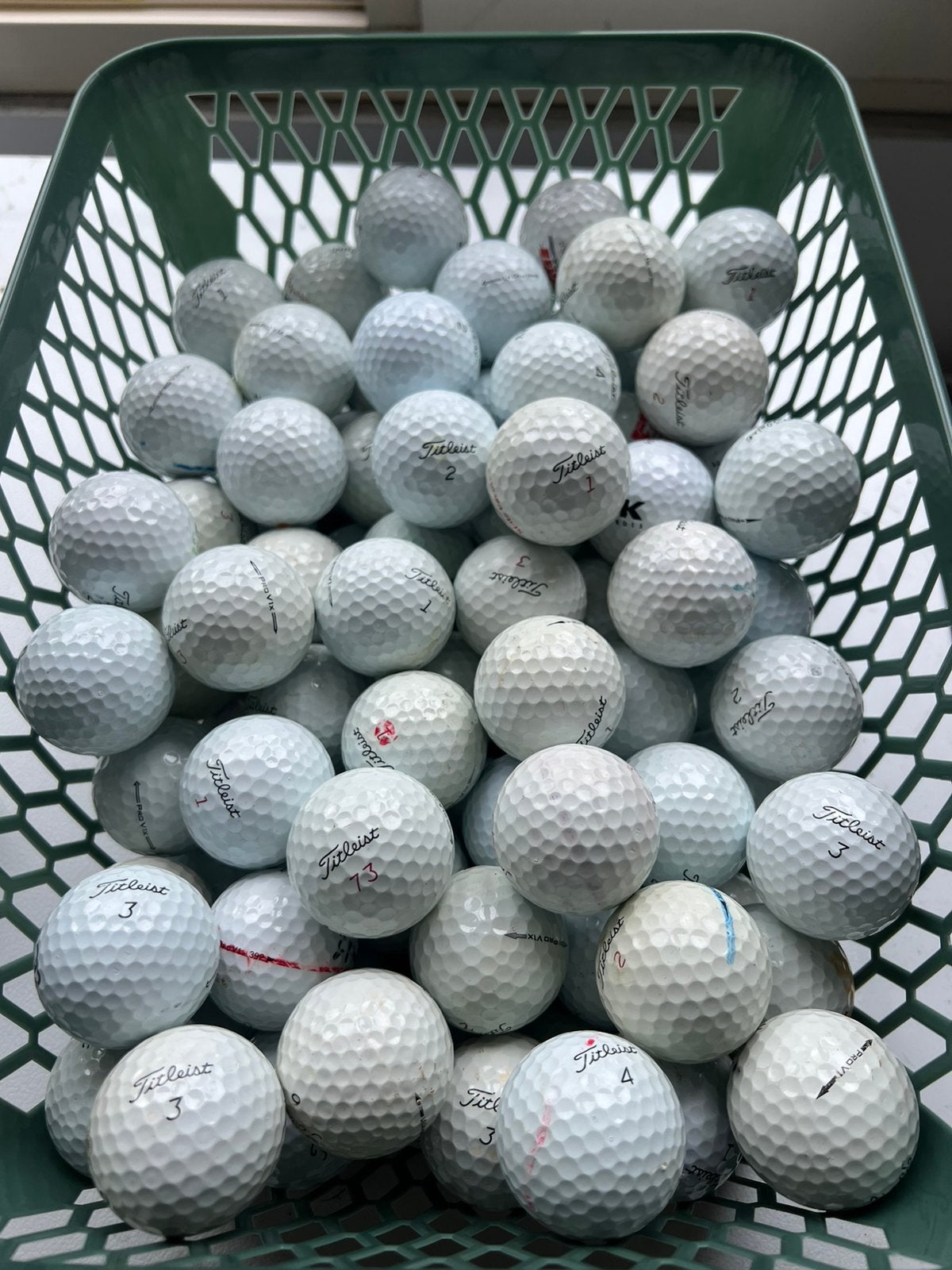 50 Titleist Prov1(x) golfballen goede kwaliteit, Ophalen of Verzenden, Zo goed als nieuw, Bal(len)