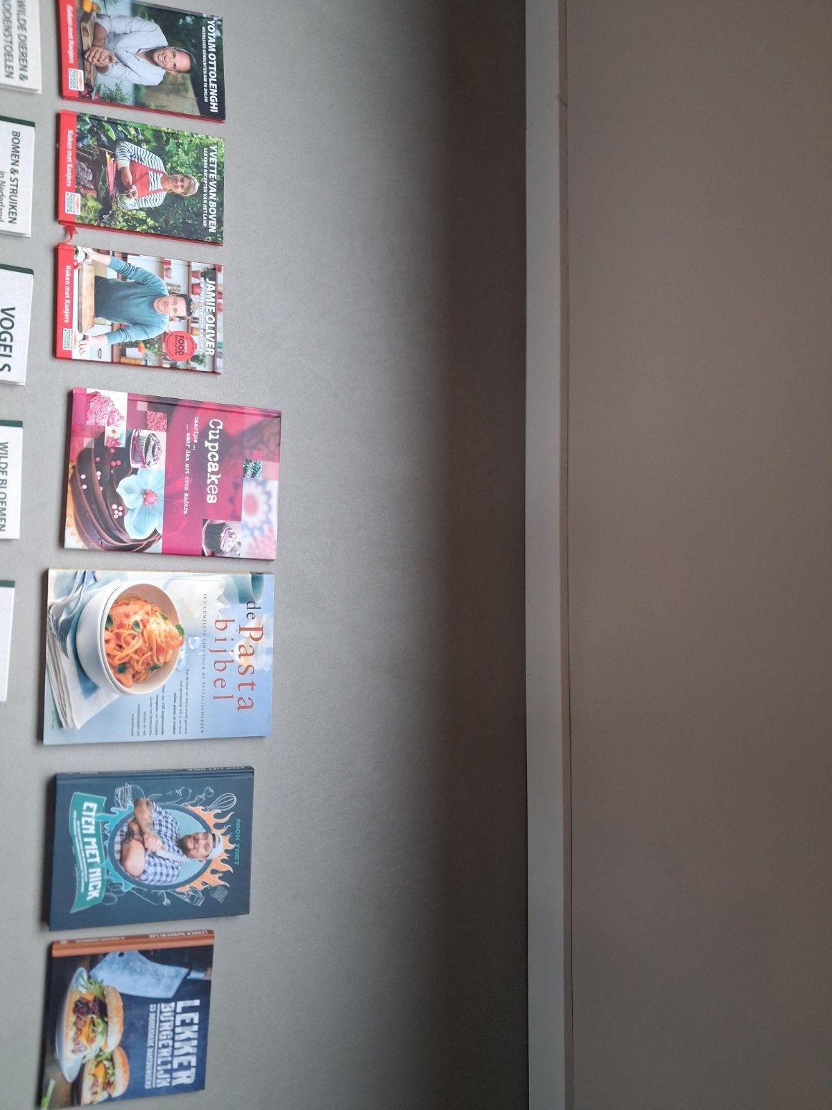 Kookboeken, natuurboeken en feestboek - Gratis af te halen!, Hoofdgerechten, Diverse auteurs (o.a. Jamie Oliver, Yotam Ottolenghi)