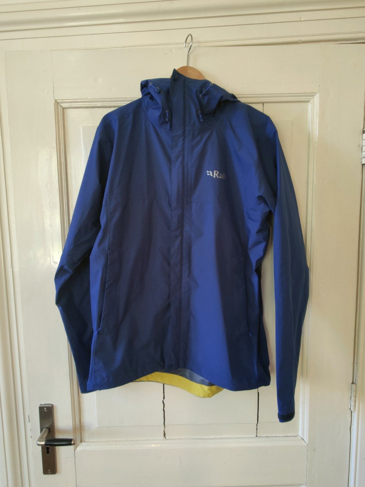 RAB Downpoor eco jacket, Ophalen of Verzenden, Zo goed als nieuw, Kleding