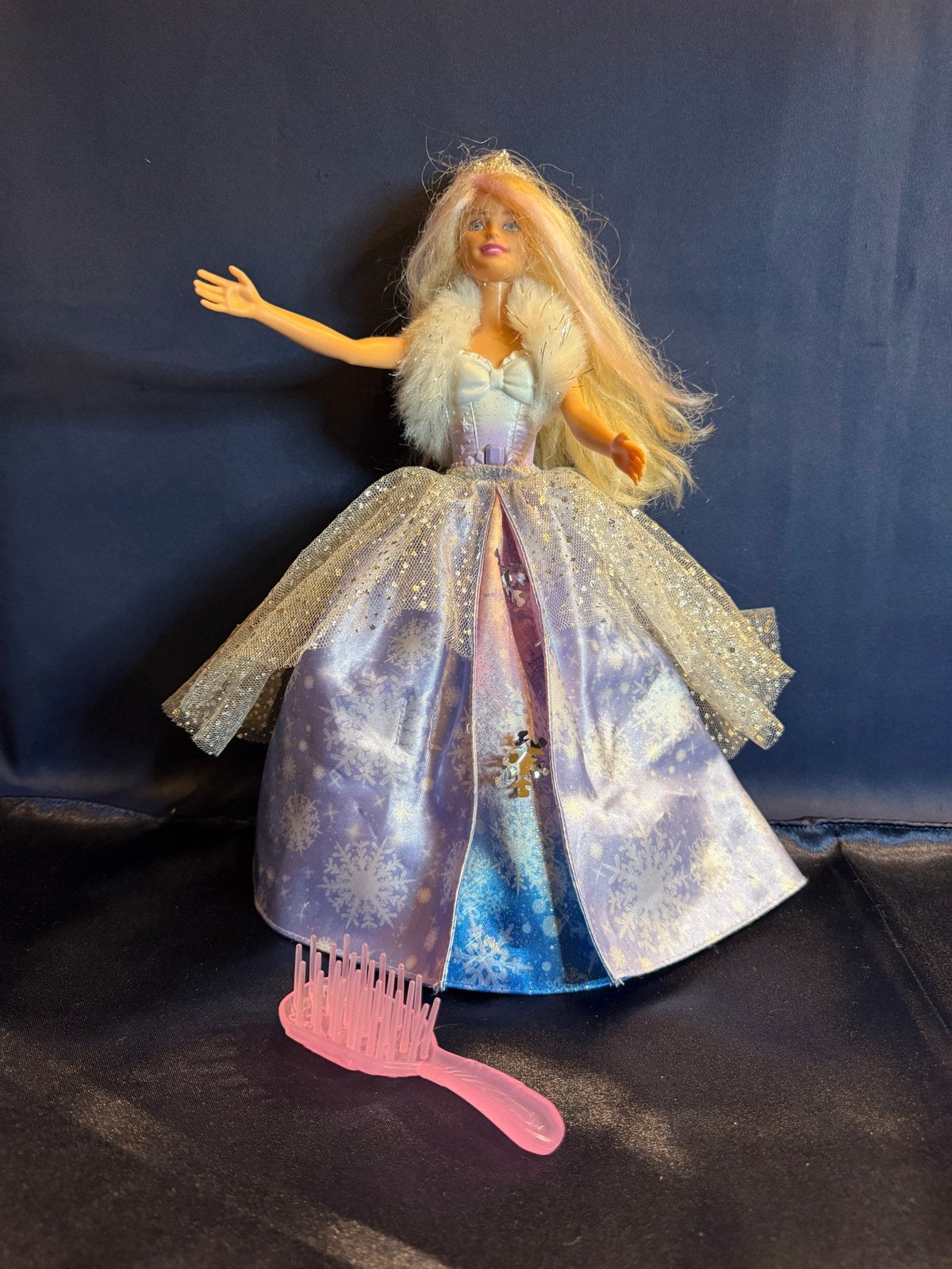 Barbie Dreamtopia Sneeuwmagie Prinses met Uitklapjurk, Ophalen of Verzenden, Zo goed als nieuw, Barbie