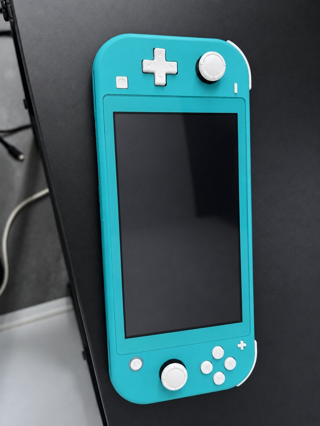 Nintendo Switch Lite+ Pokemon Letsgo pickachu+Charger, Spelcomputers en Games, Spelcomputers | Nintendo Switch Lite, Verzenden