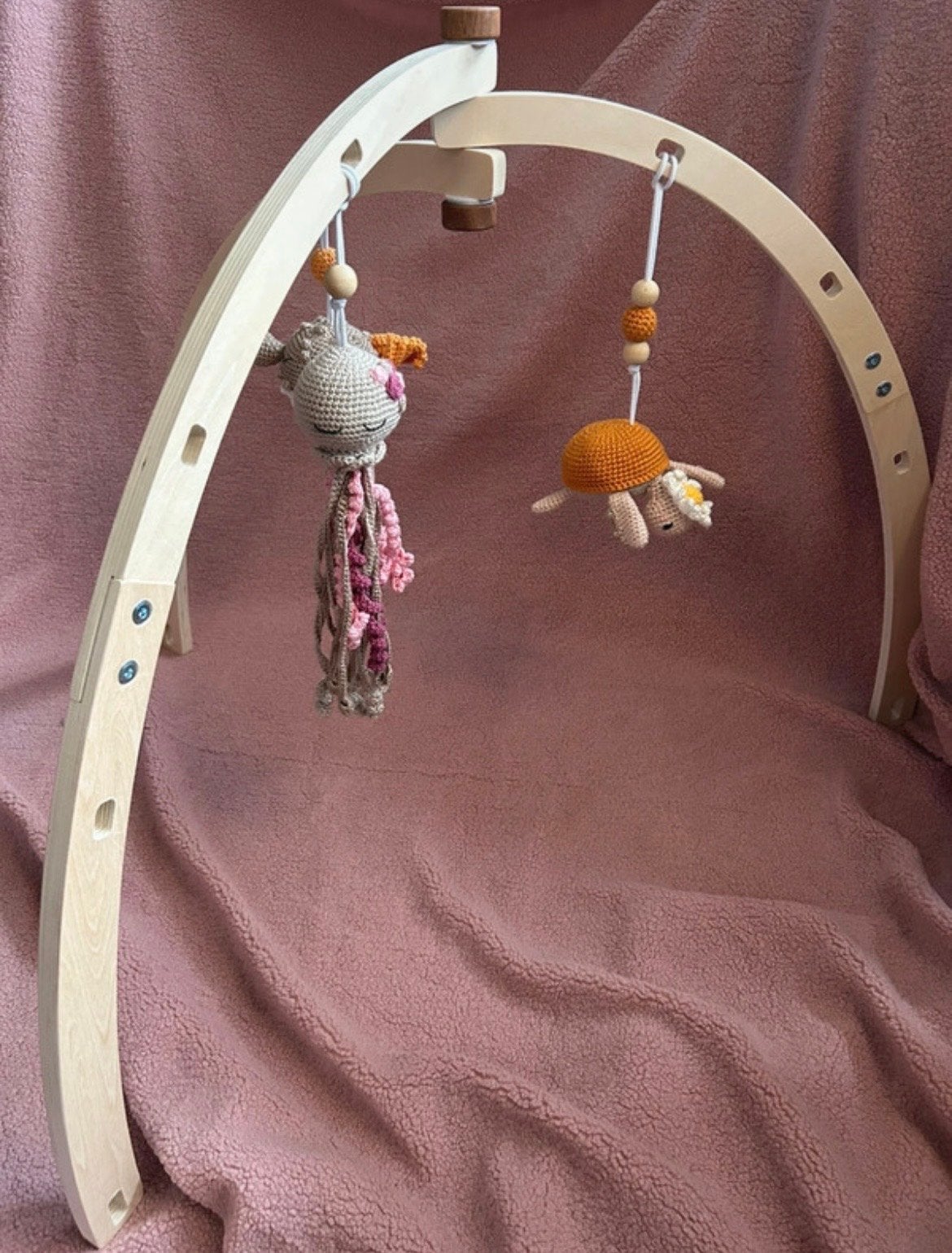 Speelboog met handgemaakte gehaakte figuren, Ophalen, Zo goed als nieuw, Babygym