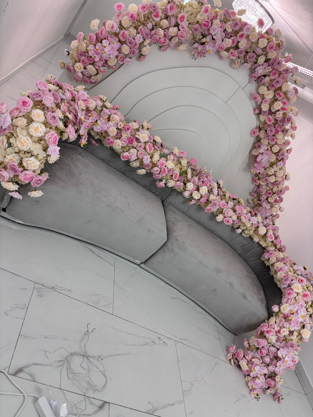 Banken met bloemen voor bruiloften en verlovingsfeesten, Huis en Inrichting, Banken | Bankstellen, 150 tot 200 cm, Tweepersoons