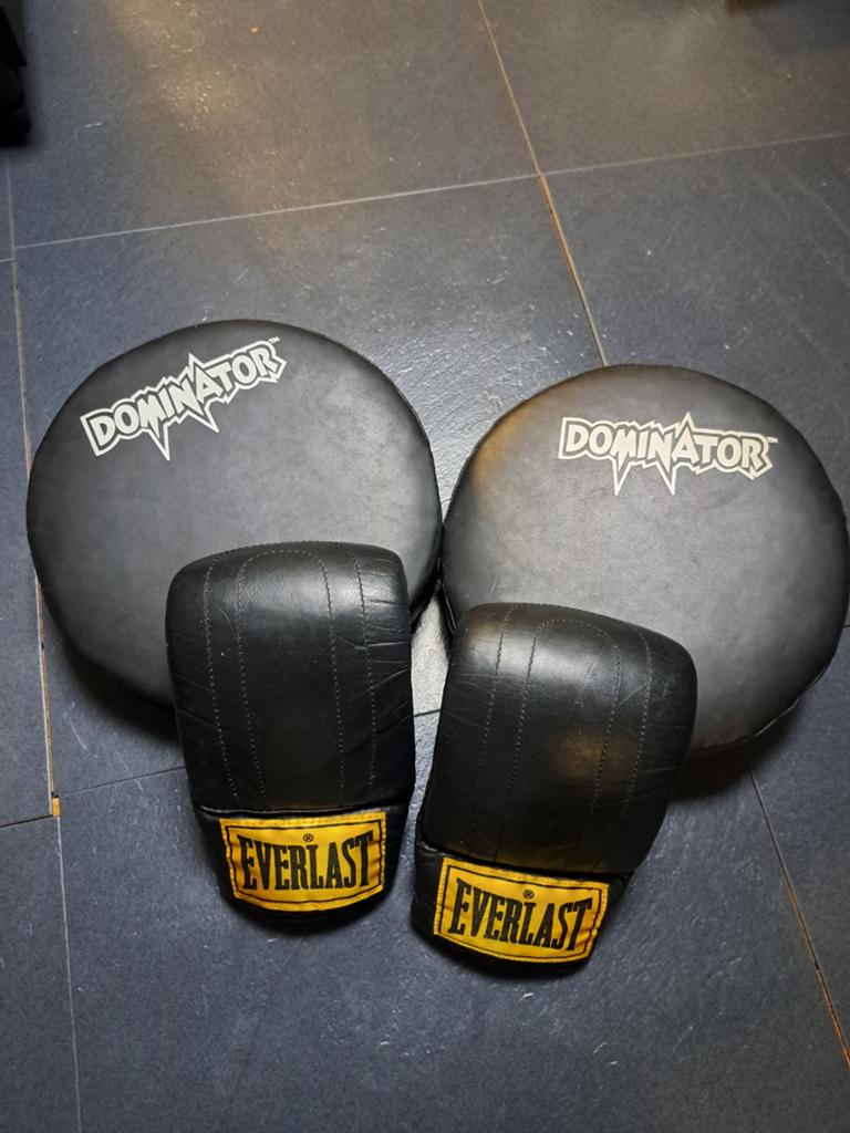 Kickbox setje, Ophalen of Verzenden, Bokshandschoenen