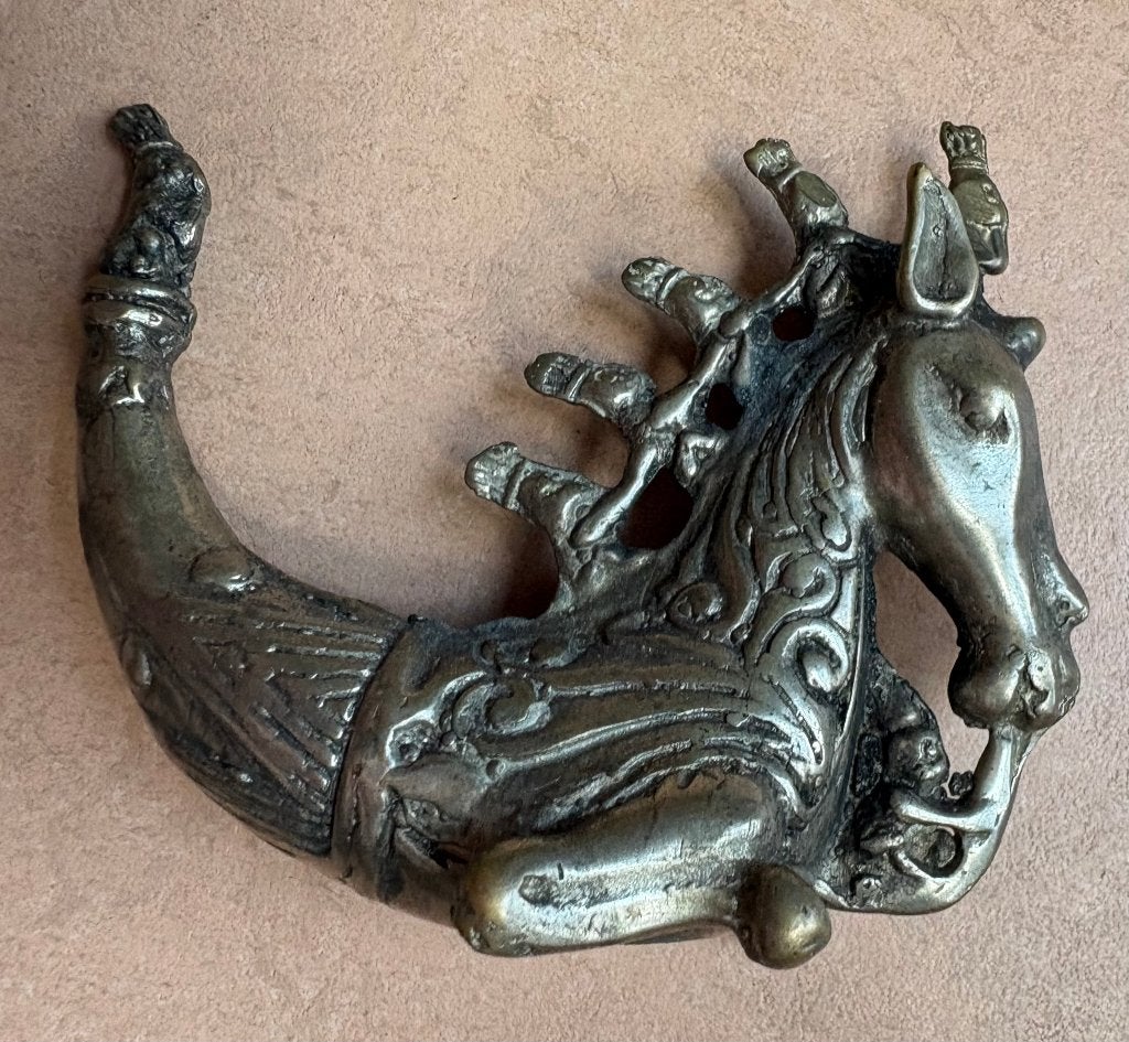 Kleine Batak medicijnhoorn, brons, Zilver, Ophalen of Verzenden, Indonesië, 7 cm