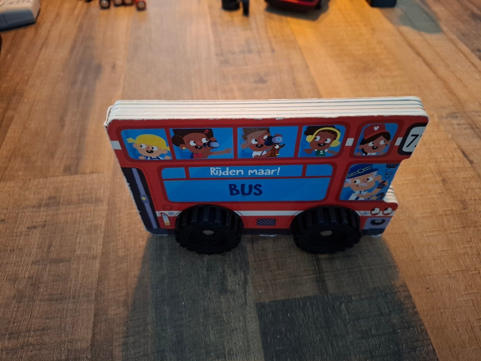 Billy de Bus - Instapboekje met wielen, Yoyo Books, Ophalen of Verzenden, Zo goed als nieuw, Uitklap-, Voel- of Ontdekboek
