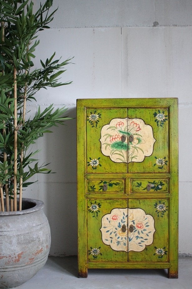 Unieke Kleurrijke Kast Chinees Meubel Oosters Kastje Groen, Huis en Inrichting, Kasten | Boekenkasten, Met deur(en), 100 tot 150 cm
