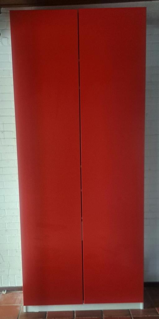 Hoge rode Ikea kast (pax), Huis en Inrichting, Ophalen, Gebruikt, 50 tot 100 cm, 200 cm of meer