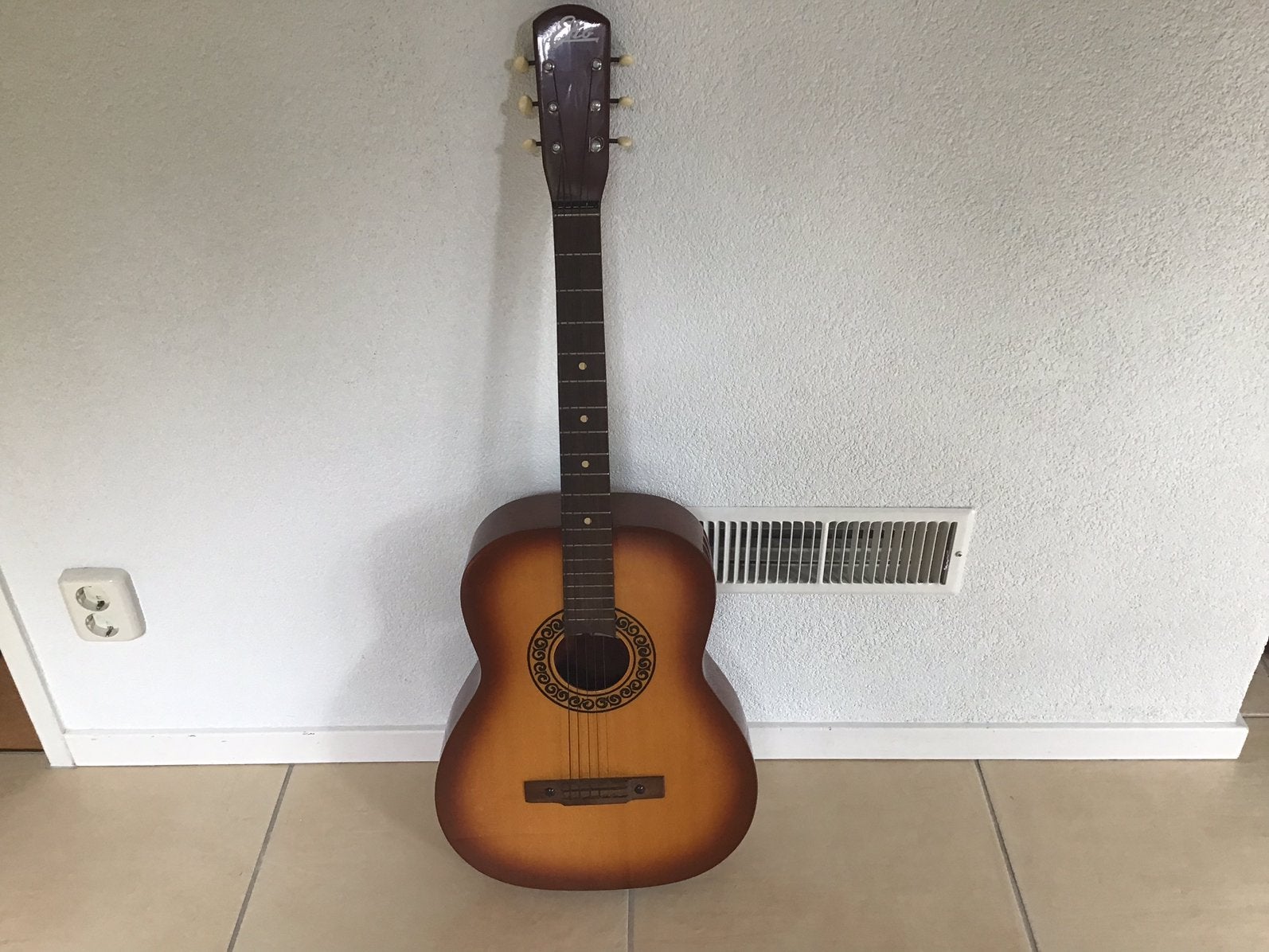 EKO Studio L Akoestische gitaar, Ophalen of Verzenden, Zo goed als nieuw, Klassieke of Spaanse gitaar