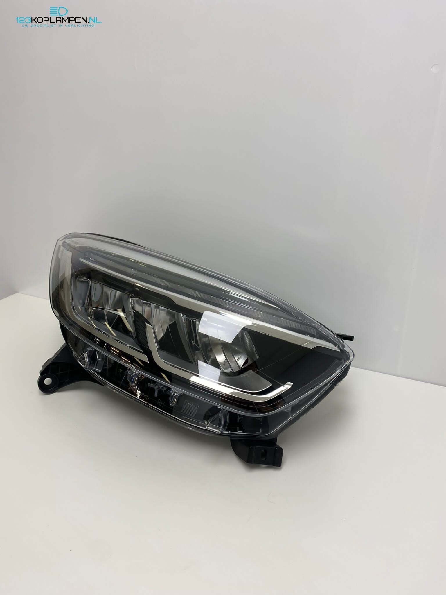 (VR) Renault Captur Facelift Full Led koplamp rechts, Gebruikt, -, Renault, -